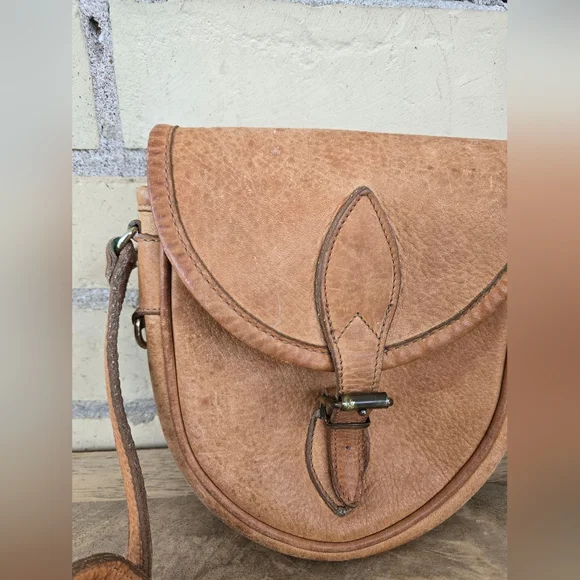 Vintage Roots Crossbody Bag - Picture 7 of 12